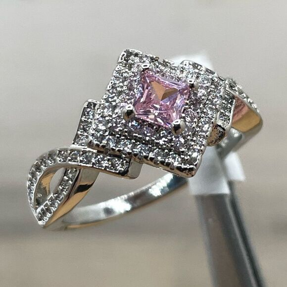 Exquisite Statement Vintage Look Pink White Diamond CZ Silver Plated Ring